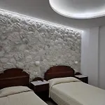 Emmanouela & Aparthotel 3*