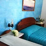 Emmanouela & Aparthotel 3*