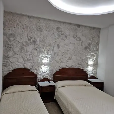 Emmanouela & Lejlighedshotel Karterádos