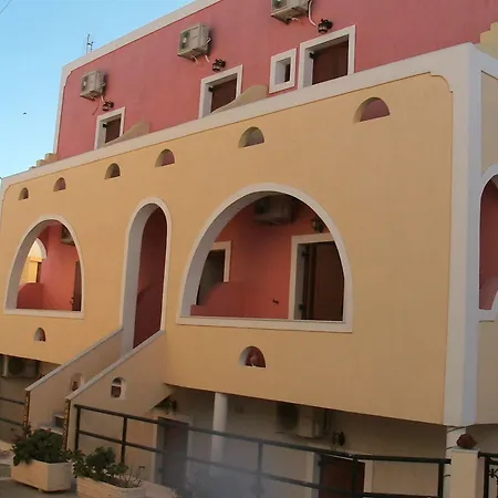 Emmanouela & Aparthotel 3*