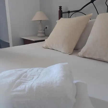 Emmanouela & Lejlighedshotel