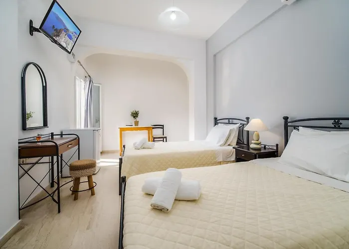 Aparthotel Emmanouela & Karterados (Santorini)