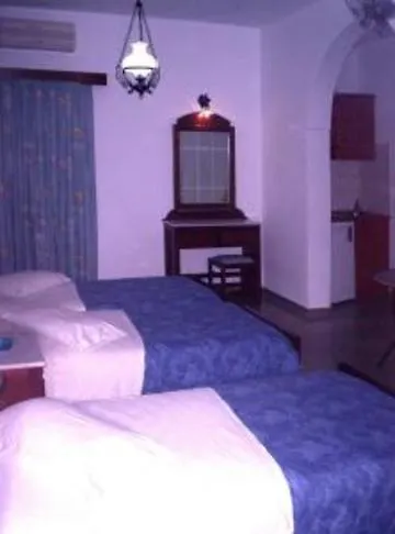 Emmanouela & Aparthotel