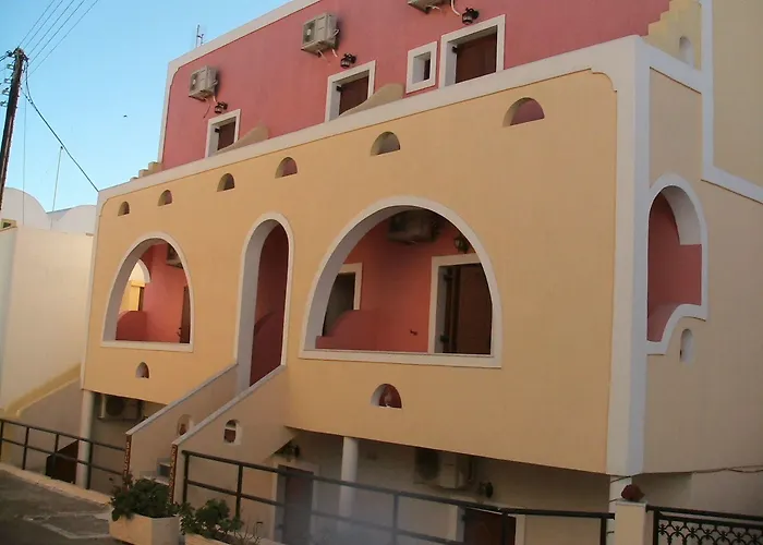 Emmanouela & Aparthotel 3*