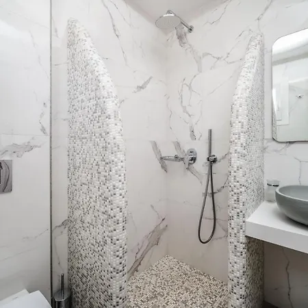 Apartmanhotel Emmanouela & 3*