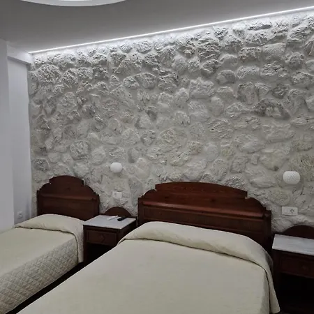 Apartmanhotel Emmanouela & 3*