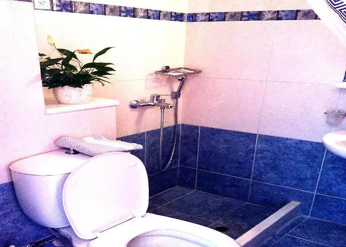 Emmanouela & 3* Картерадос